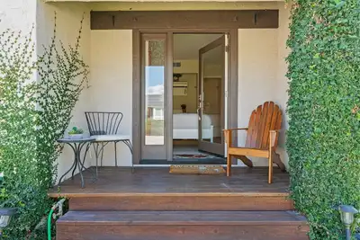 Image de Private Suite with separate entrance and private bath