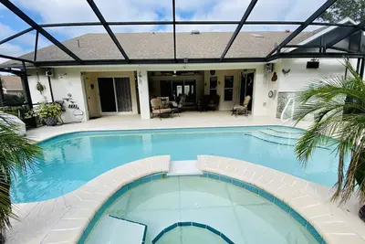 Image de “La Casa Bella” - Your Home away from Home! \nPERFECT For Snowbirds And Families