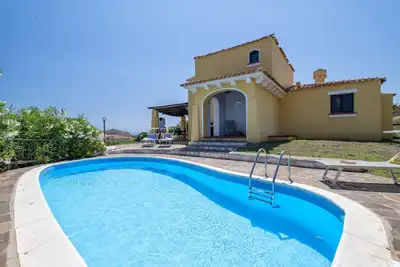 Image de Villa \"Azzurra\" avec vue sur la mer, piscine et jardin