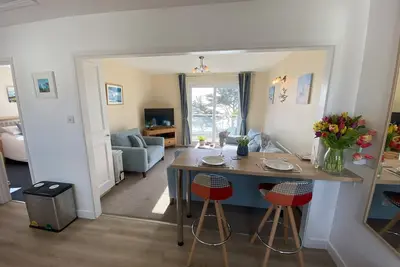 Image de Seaside 1 Bedroom Apartment with Fantastic Sea Views