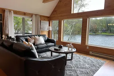Image de Lakefront - Hot Tub, Ac, 7 Paddleboards, Canoe, Kayak, Golf Car, Fire Pit, Boat