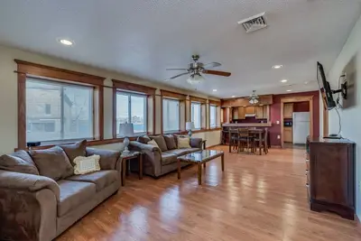 Image de Riverview Townhouse I in Downtown Alexandria Bay