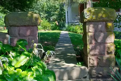 Image de Historic Mansion in Near Theme Parks, Battlefield, Outdoor Sports, and More!