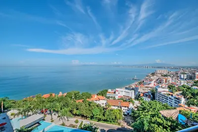 Image de Stunning Views and Exceptional Amenities in Amapas!
