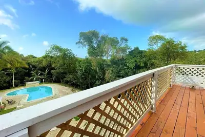Image de Grand Chalet, Private Pool, Ac, River Access, Pool Table Bbq Wifi Parking