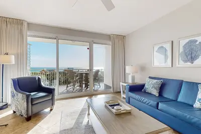 Image de Dual-Suite gem at Sterling Shores with ocean views, two shared pools, Ac, WiFi & W/D