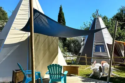 Image de Tipi (sans sanitaires privatifs) 4 personnes