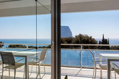 Image de T2 Plage Du Bestouan Cassis - Magnifique Vue Mer - Parking