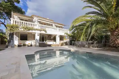Image de Havre de paix au Cap d'Antibes, piscine chauffée, à deux pas des plages