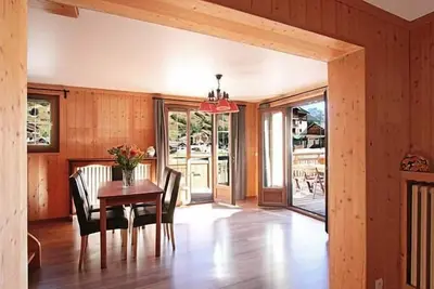 Image de Chalet, wifi, centre station, terrasse, télévision, casier à ski, 130m², Les 2 Alpes