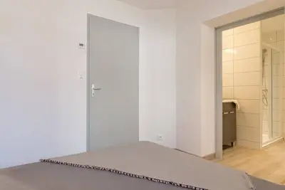 Image de À 50m des pistes de ski, balcon, télévision, casier à ski, 84m², Serre Chevalier
