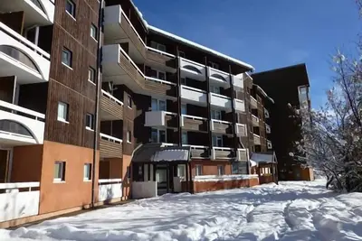 Image de 250m des commerces, 3ème étage, balcon, télévision, casier à ski, 31m², Alpe d'Huez