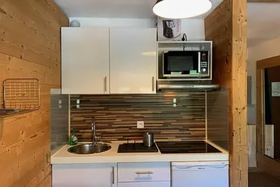 Image de 50m des commerces, 3ème étage, télévision, casier à ski, 24m², Alpe d'Huez
