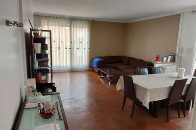 Image de 2 bedroom apartment, a kitchen and big living room in Paris 15 Cambronne metro