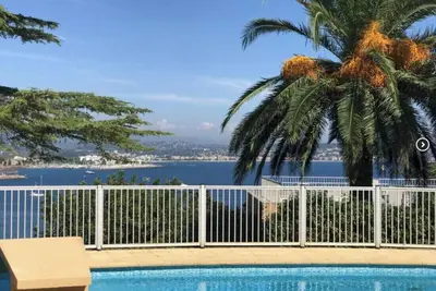 Image de Panoramic sea views, residence with pool, 5 mins walk to beach & village centre