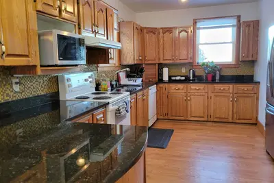Amazing ocean view\/ private road\/close to bayswater beach.