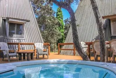 Image de Fall Special! Hale Palila Volcano A-Frame Cottage with Hot Tub