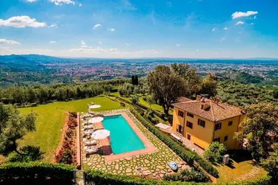 Image de Noble Stylish Villa With Green Pastures All Around.