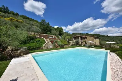 Image de Splendid Villa Immersed In Beautiful Tuscan Hills