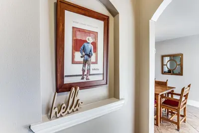 Image de Comfort & Style -minutes from Tcu, Dickies Arena&Historic Fort Worth Stockyards.