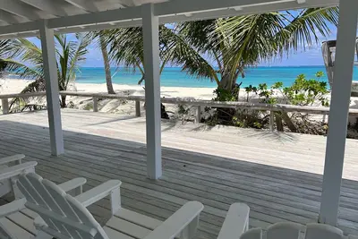 Image de Oceanfront, Amazing Location! On Pristine White Sand Beach w\/Coral Reef Offshore