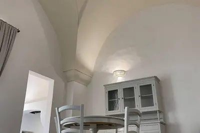 Image de Windows on Rome Street - Adriana