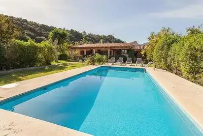 Image de Charming Villa with A/C, Private Pool, Mountain Views just 15 minutes walk to Old Town Pollensa!