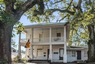 Image de Old Dauphin Way Historic Home - Unit 2