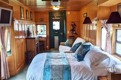 Image de Grape Escape at Olympic Railway Inn - Pet Friendly