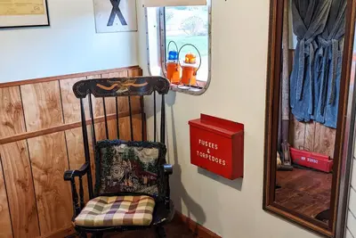 Image de Steampunk Train at Olympic Railway Inn - Pet Friendly