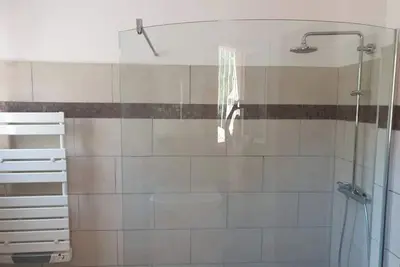 Image de Maison chaleureuse de 80 m2 avec piscine 2chambres