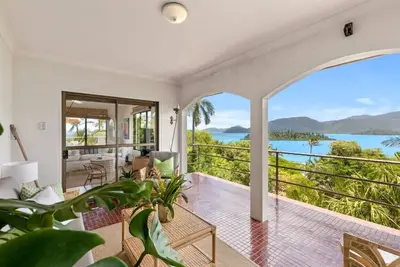 Image de Shutehaven Beach House with Ocean Views.