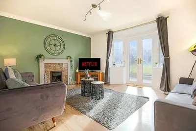Image de Detached House - Free Parking, Fast Wifi & SmartTV