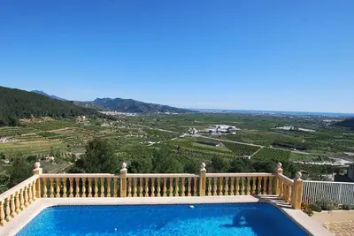 Image de Magnifique maison avec vue fantastique sur la mer et piscine privée