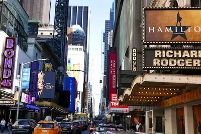 Image de Urban Oasis! 2 Trendy Units w/Times Square Views! Minutes to Central Park