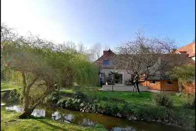 Image de Loft de 65M² en Rdc sur parc privatif de 3, 5 Ha avec rivière et forêt