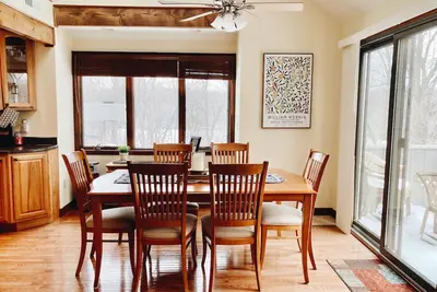 Image de Gorgeous 3 Bedroom 3 Bathroom Getaway on Lake Galena