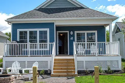 Image de The Cove at Sylvan Beach - Pet friendly lakeside cottage with a pontoon boat!