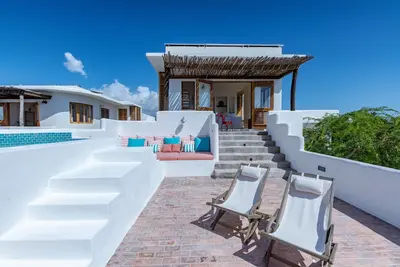 Image de Steppa Three Bedroom Villa
