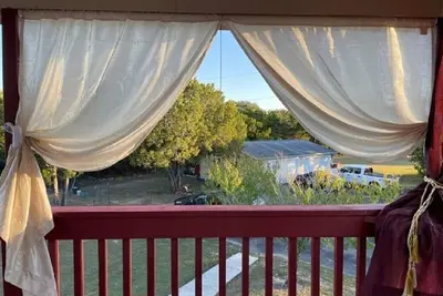 Image de Canyon Lake Texas Saltwater Pool  Oasis With Saltwater Pool & Steamroom