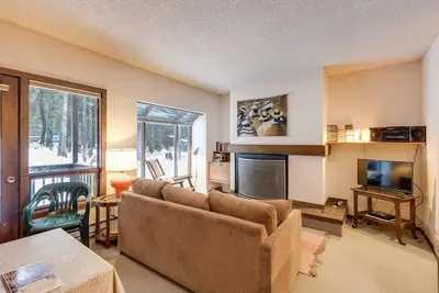 Image de Snowater Condo #33 - Fireplace - WiFi - Sleeps 4