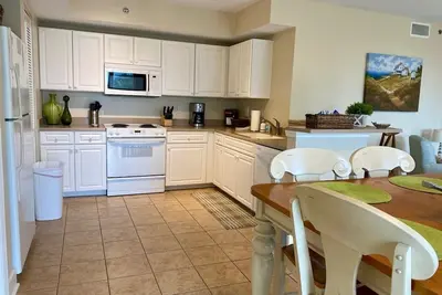Image de Cozy ocean front condo - New Owners