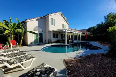 Image de SantaFe Desert Oasis: Saltwater Pool, Ev Charger, Near Coachella & Tennis Garden