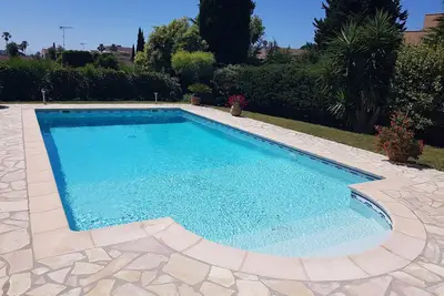 Image de Villa avec piscine au calme absolu à 5 minutes à pieds de la mer et du centre