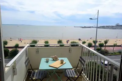 Image de Royan - Vue Mer pour cet Appartement face à la Plage - Grande Conche