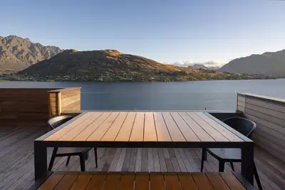 Image de Queenstown Lake & Mountain Magic
