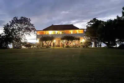 Image de Luxury hotels set in a historic property, wineries, rural setting with views