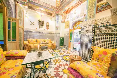 Image de Idéalement situé, au coeur de Fès, ce bâtiment historique construit en 1350