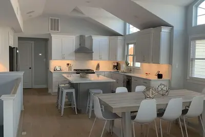 Image de Brand new construction in the heart of Sea Isle! !