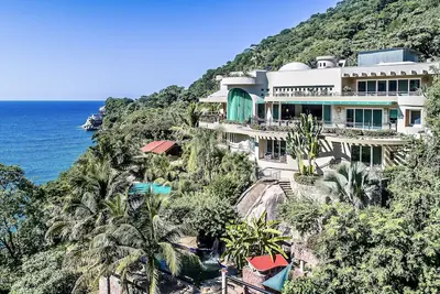 Image de Villa Armonia en front de mer avec vue imprenable